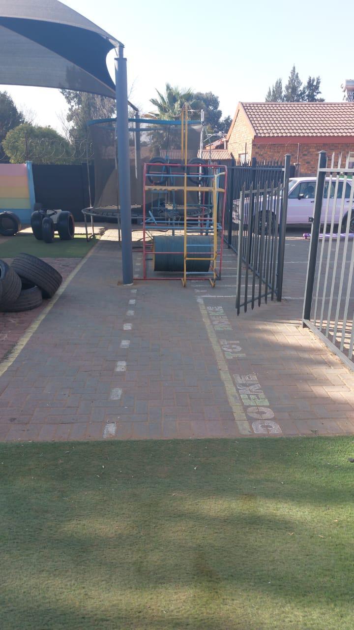 To Let Commercial Property for Rent in Vaalpark Free State